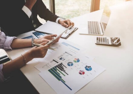 Making Money by Watching Ads in Pakistan – No Investment Required